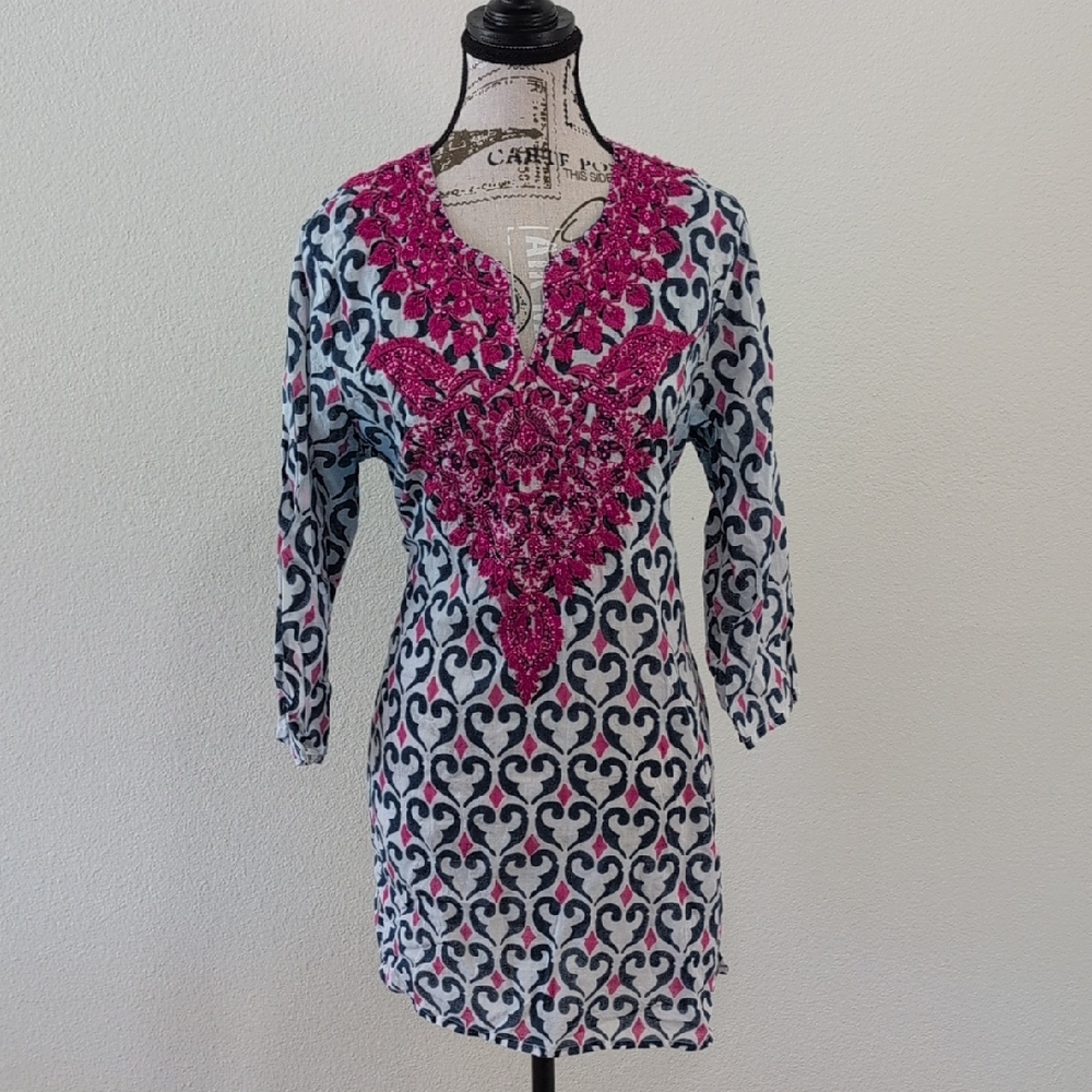 Roller Rabbit Fuchsia and Blue Tunic Top